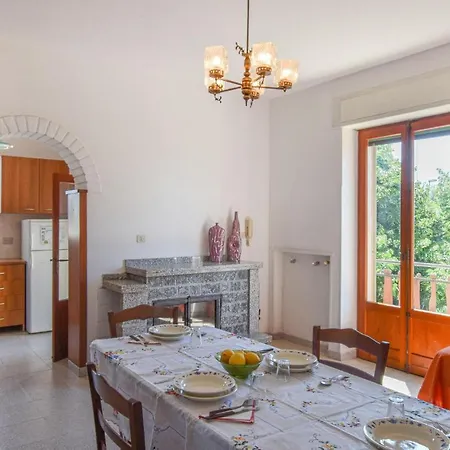 2 Bedroom Amazing In Apartment Sellia Marina