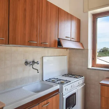 2 Bedroom Amazing In Apartment *