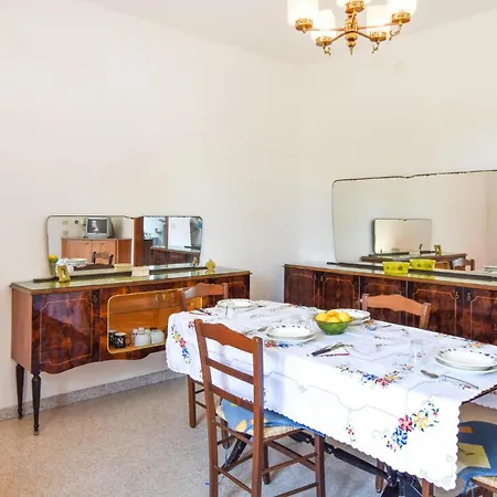 2 Bedroom Amazing In Apartment *